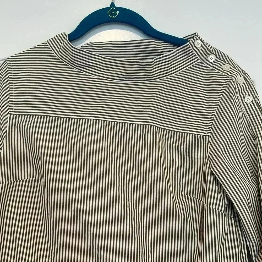4/$25 J. Crew Top Black White Striped Funnelneck Cotton Poplin Hi Low Sz 00